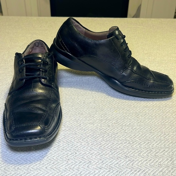 Merrell black leather Dress shoes.  Size Men’s 8 - Picture 1 of 11